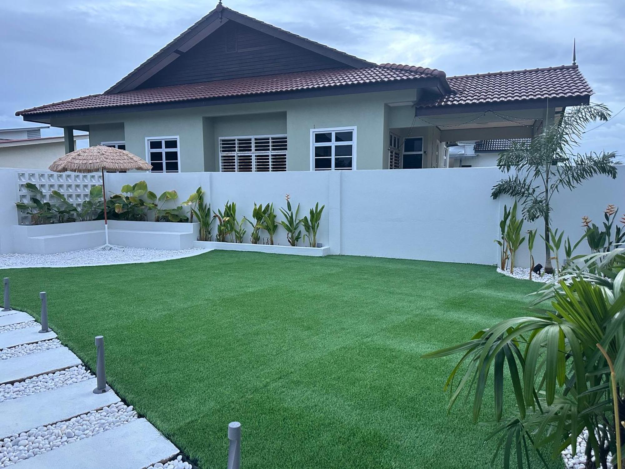 Home In Terengganu With Private Pool クアラ・トレンガヌ エクステリア 写真